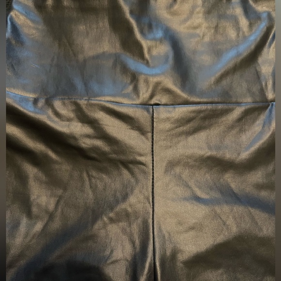 Faux Leather Leggings with Open Knee - Picture 5 of 5